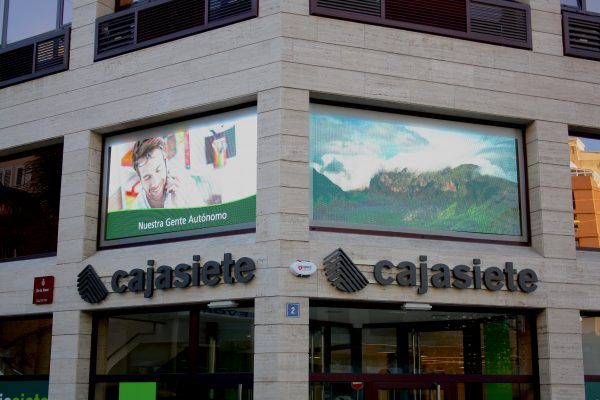 CAJA SIETE 5
