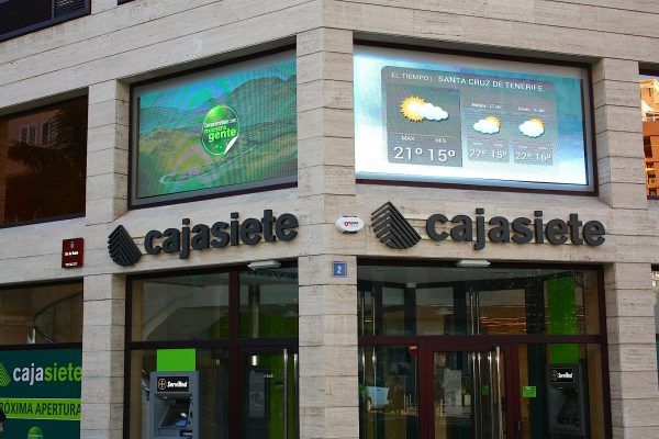 CAJA SIETE 7
