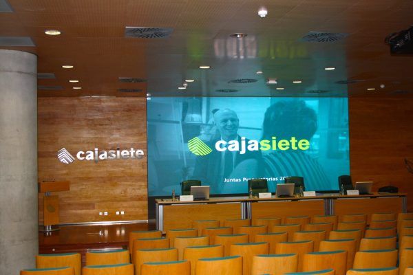 pantalla LED interior gran formato