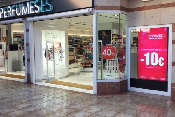 TIENDAS PERFUMES TF 1 TIENDAS PERFUMES TF 1
